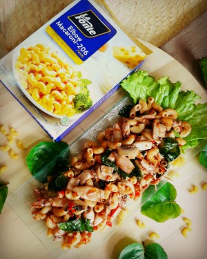 TUMIS MACARONI DAUN MANGKOKAN